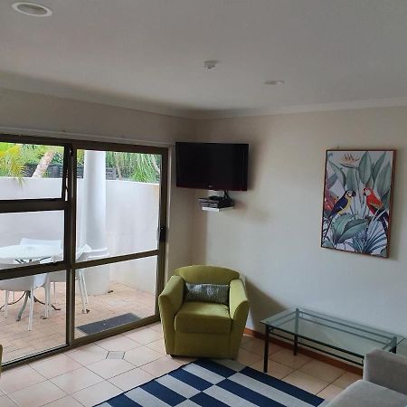 Breakers Motel Whangamata Zewnętrze zdjęcie