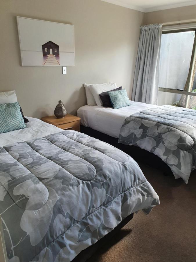 Breakers Motel Whangamata Zewnętrze zdjęcie