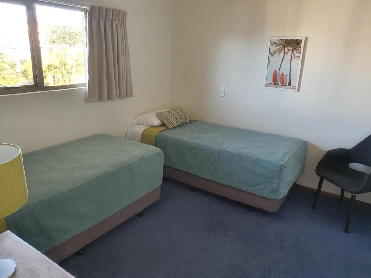 Breakers Motel Whangamata Zewnętrze zdjęcie