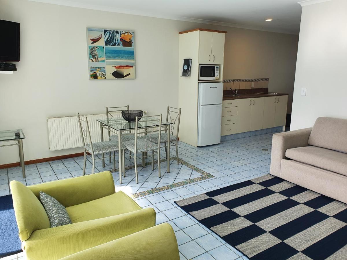 Breakers Motel Whangamata Zewnętrze zdjęcie