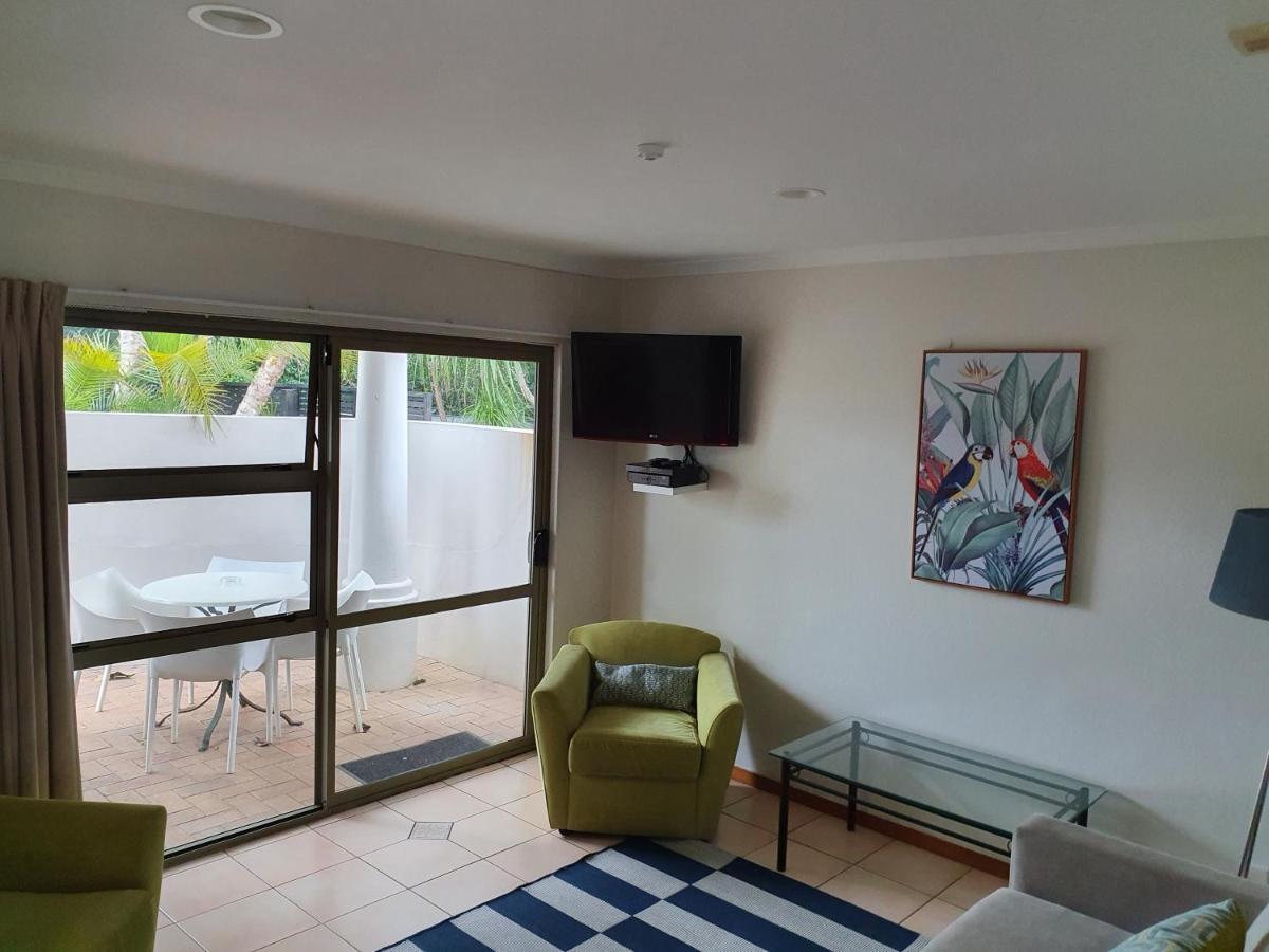 Breakers Motel Whangamata Zewnętrze zdjęcie