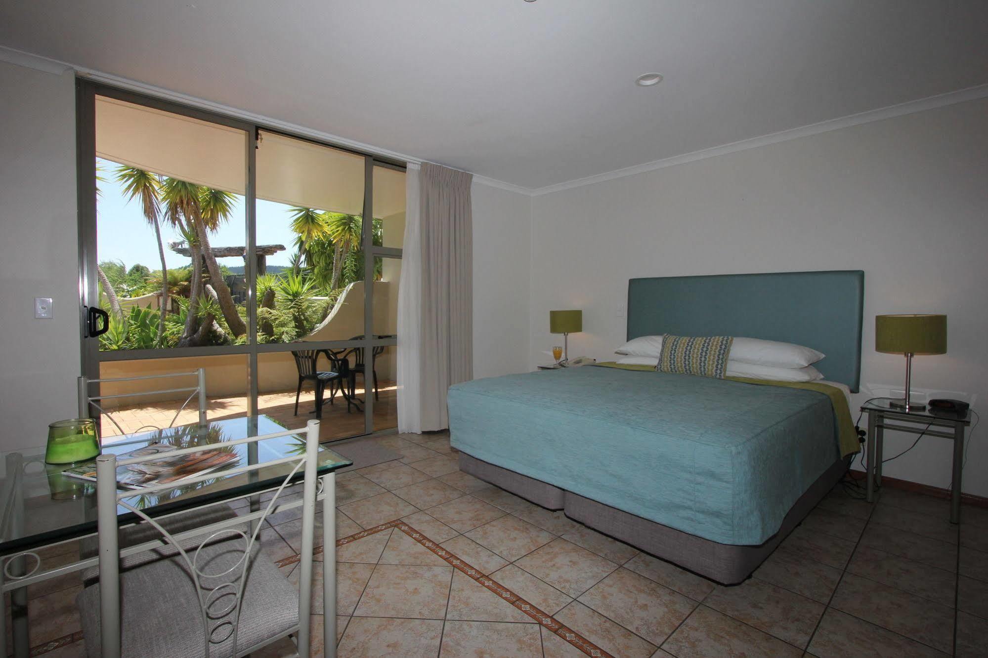 Breakers Motel Whangamata Zewnętrze zdjęcie