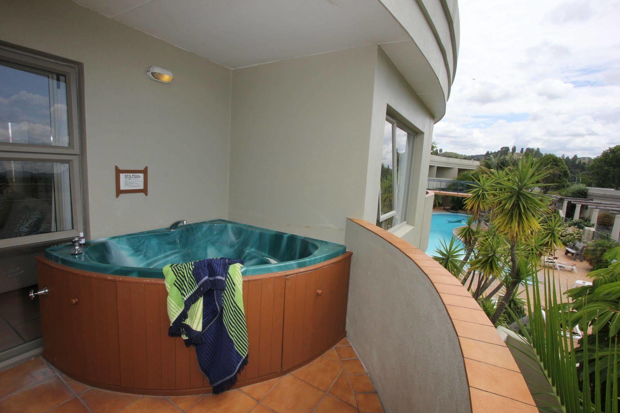 Breakers Motel Whangamata Zewnętrze zdjęcie